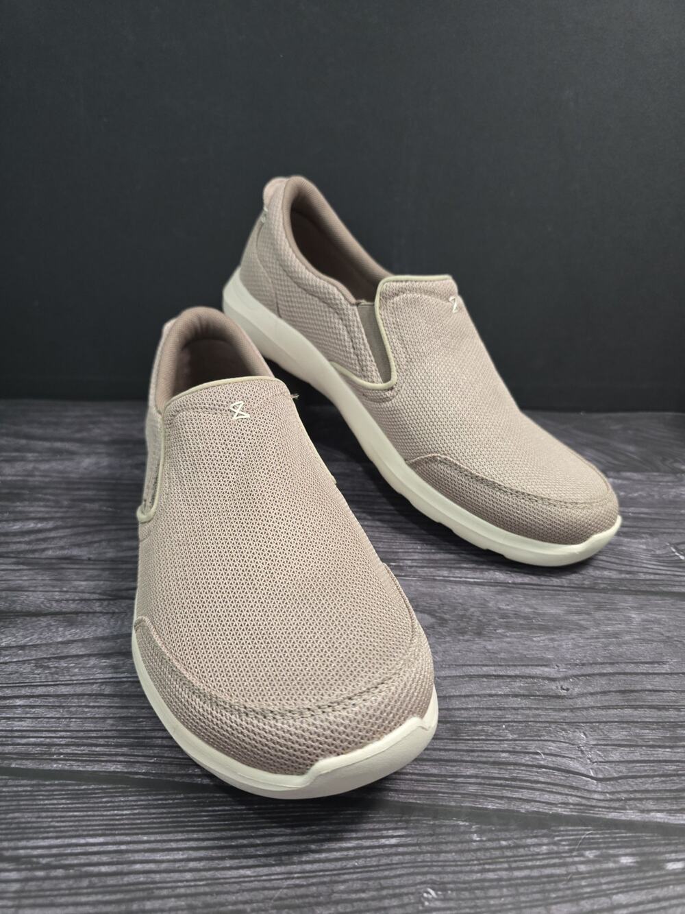Crocs Kinsale Mesh Slip On Loafer Mens Size 11 Taupe Beige Brand New NWOT
